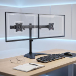 Настольный кронштейн для мониторов ARM MEDIA LCD-T52 BLACK 